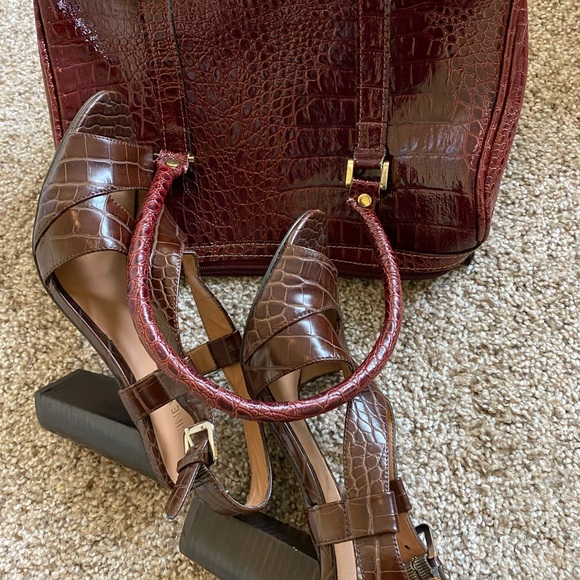 Bags - Picture 2 of 5